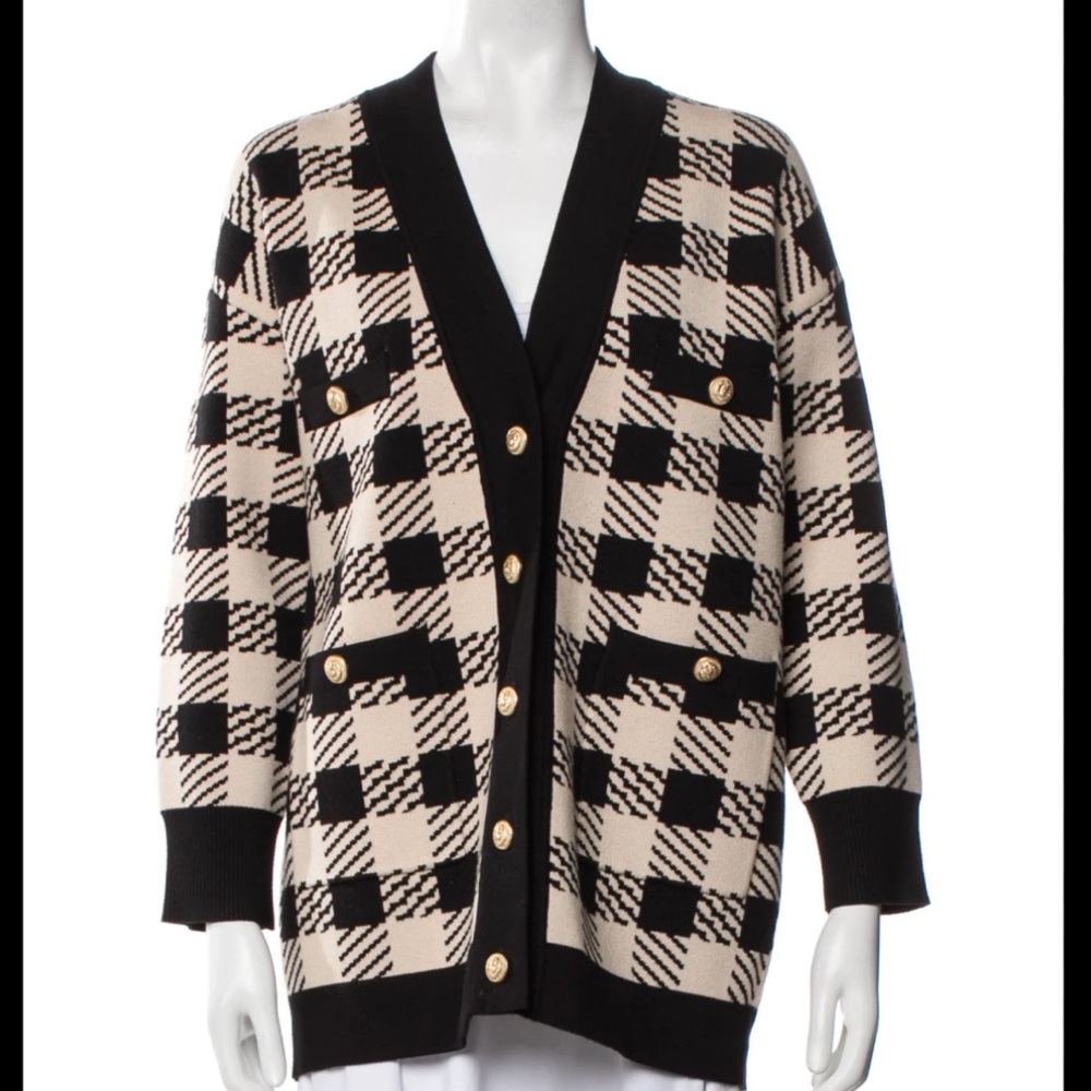GET THE LOOK 🎀Philosophy Black and Tan Plaid Cardigan